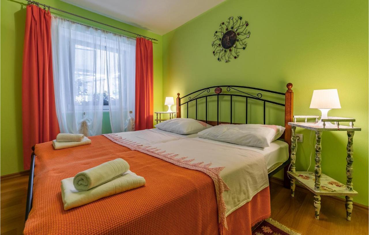 Nice Apartment In Premantura With Wifi Zewnętrze zdjęcie