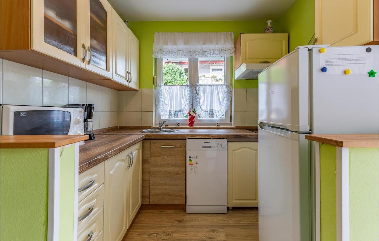 Nice Apartment In Premantura With Wifi Zewnętrze zdjęcie